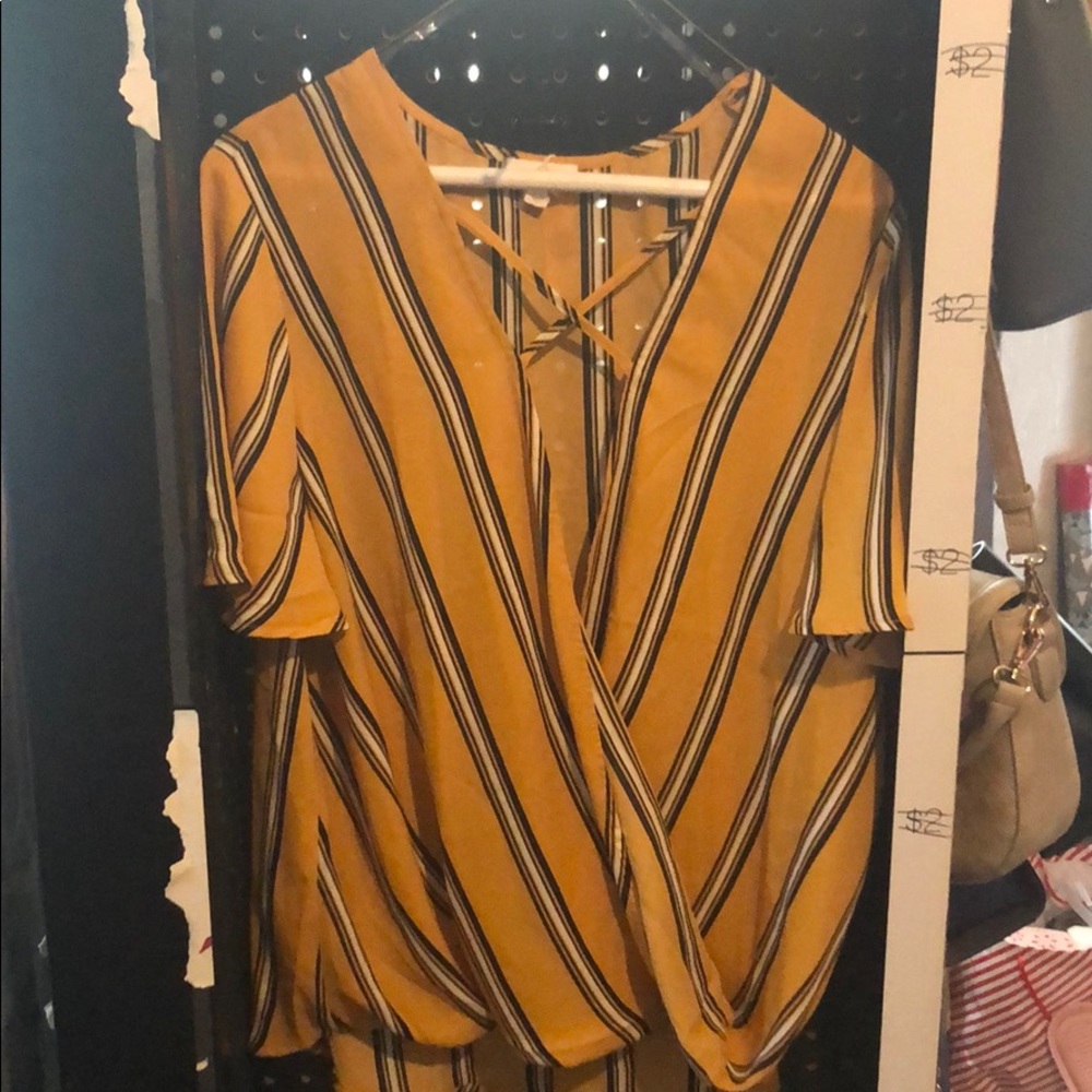 Cute blouse